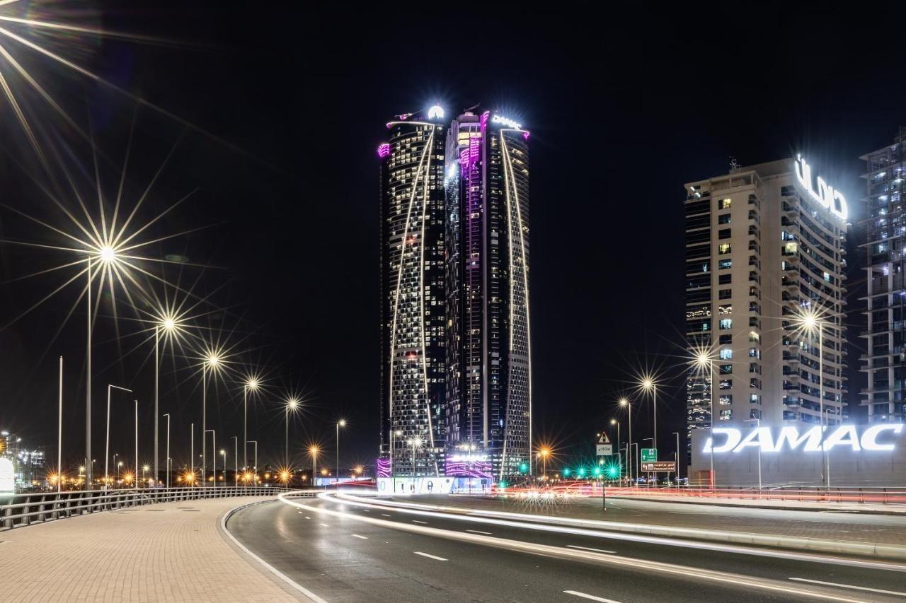 Paramount Hotel Dubai Exterior photo The Jumeirah Jumeirah Towers